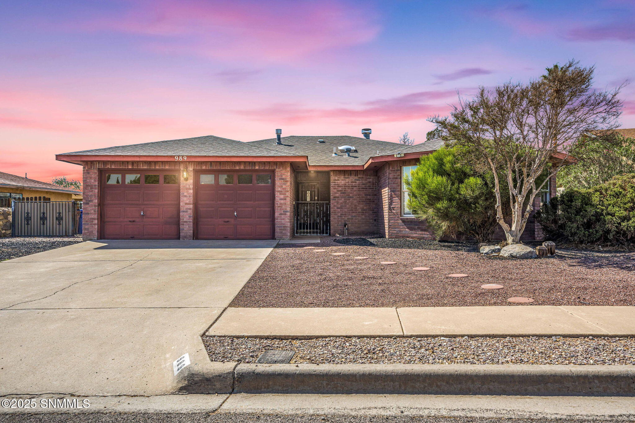989 Rio Bravo Way Las Cruces, NM 88007 - Photo 1 of 1 35