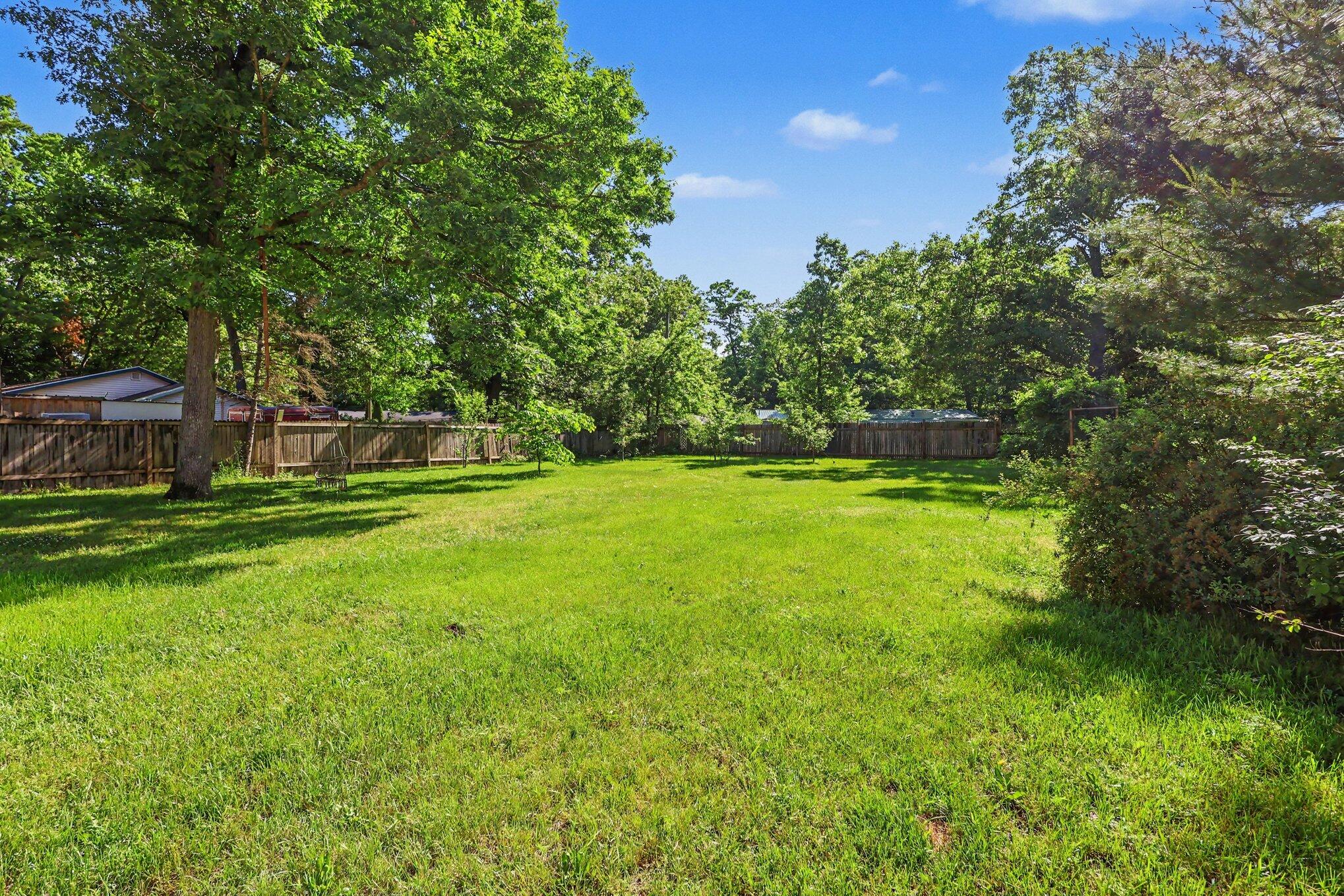 522 West Englewood Road Twin Lake, MI 49457 - Photo 19 of 28 024_file_1704