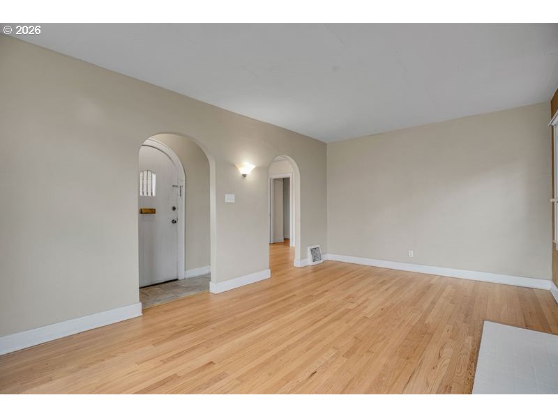 1175 Hines Street Southeast Salem, OR 97302 - Photo 5 of 42