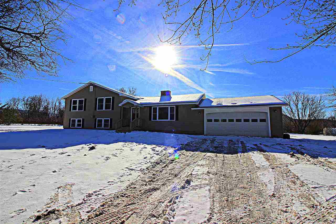 830 Orchard Road Bennington, VT 05201 - Photo 2 of 40