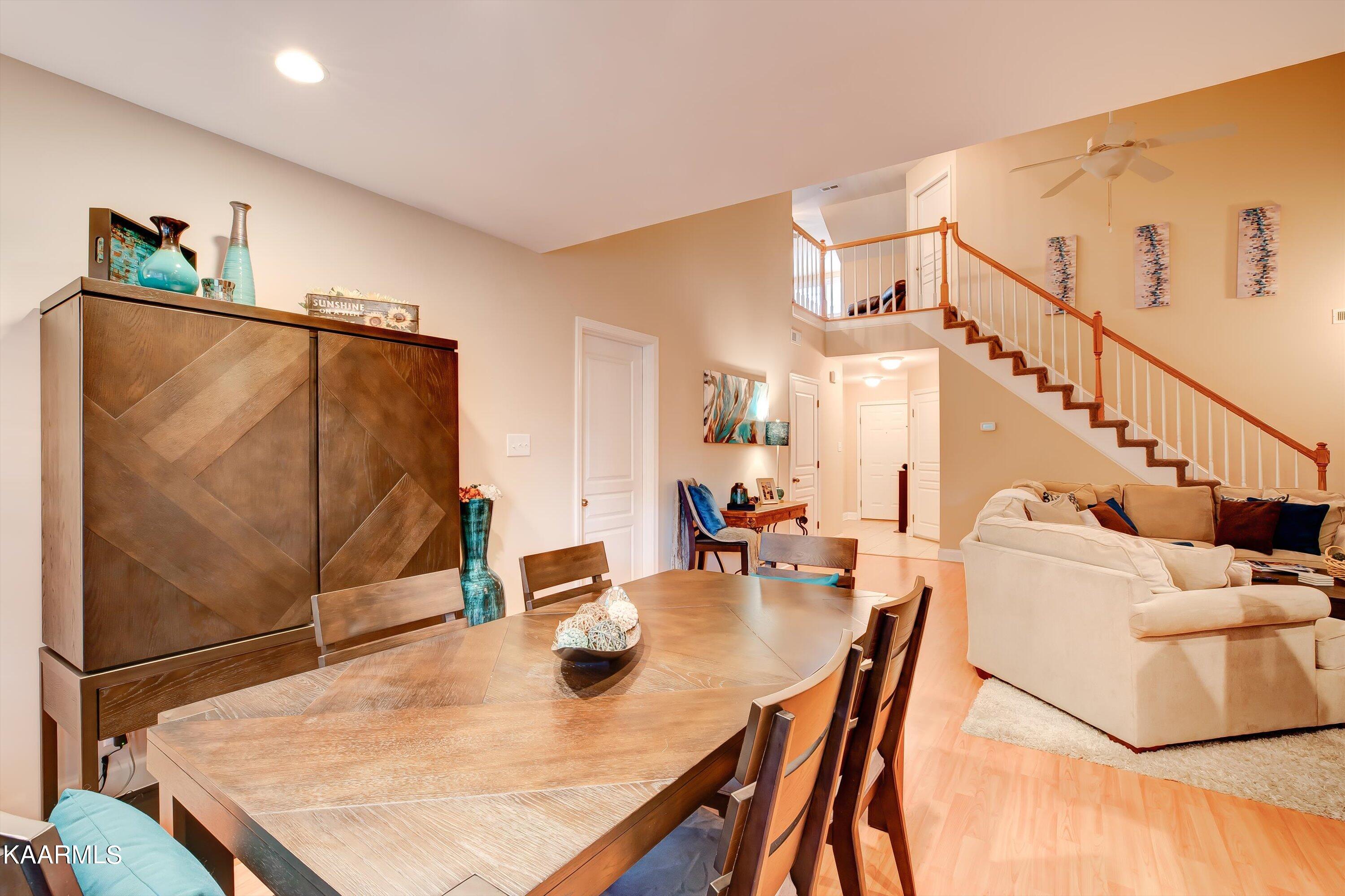 714 Loop Road Knoxville, TN 37934 - Photo 10 of 33 Dining to Great Room