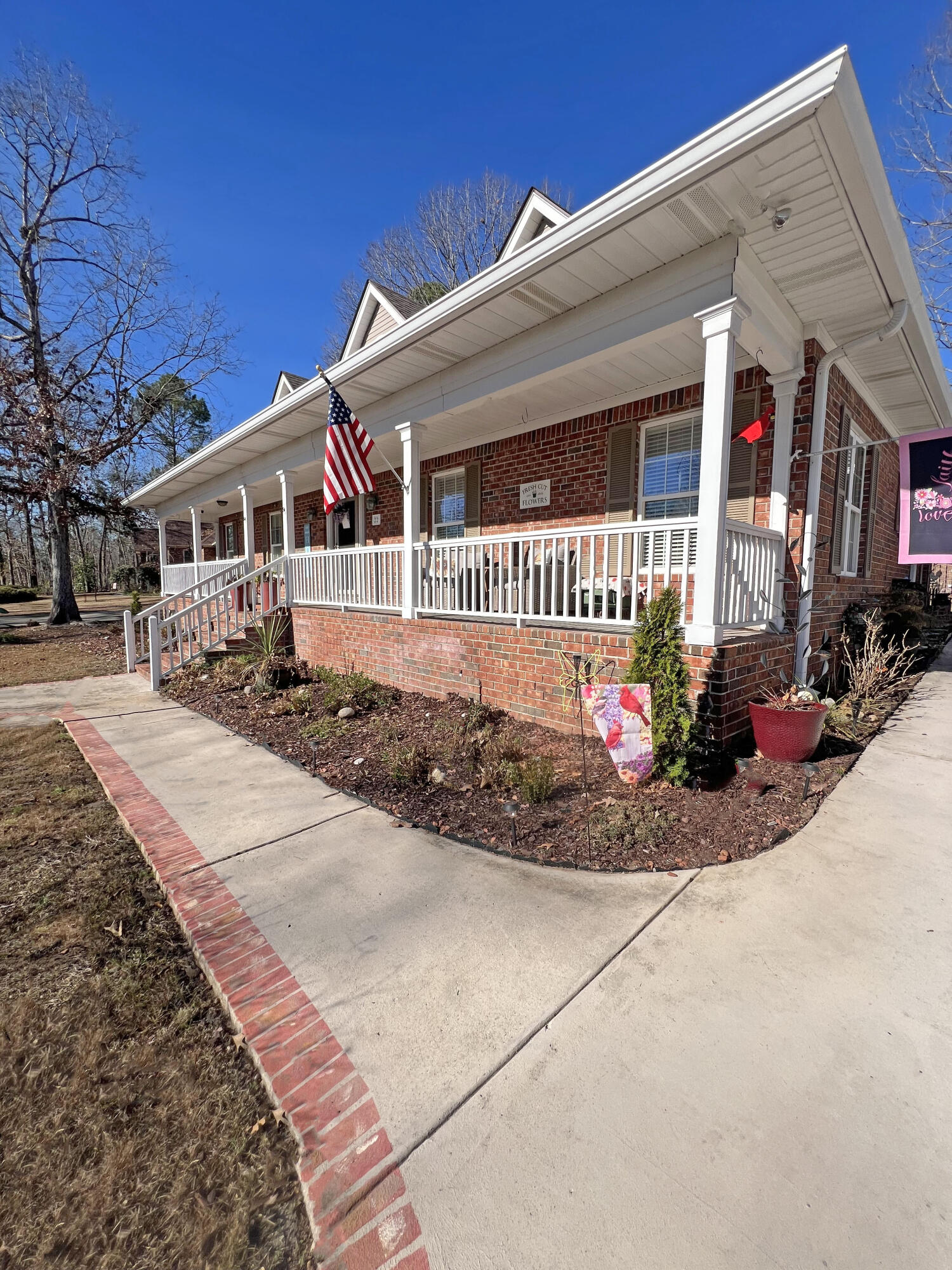 22 Ridge Lake Drive Manning, SC 29102 - Photo 4 of 51 84 (1)