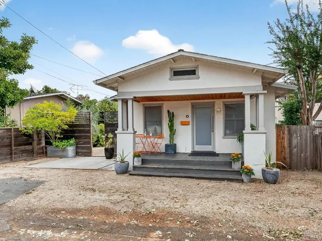 a view of a house with a outdoor space