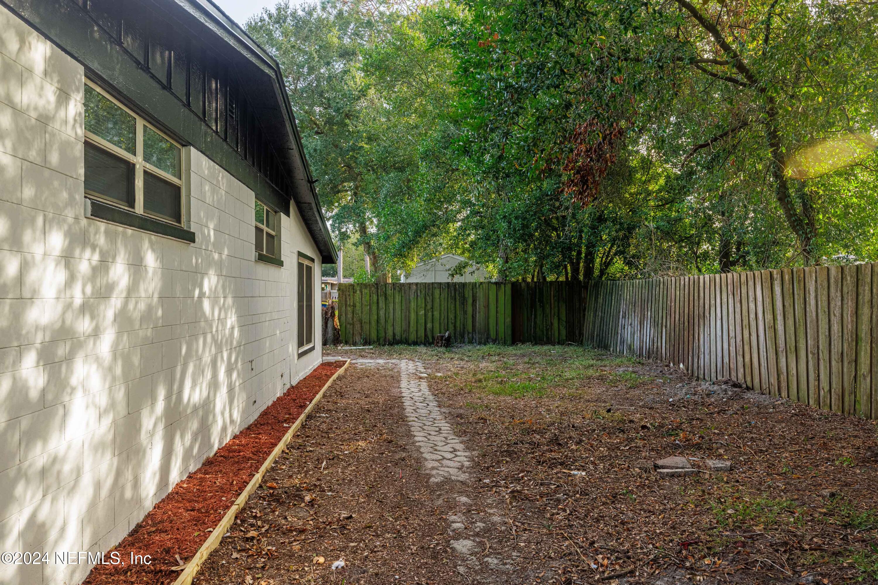11478 Emuness Road Jacksonville, FL 32218 - Photo 23 of 25 35