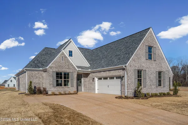 $432,000 | 2945 Molly Cove, Nesbit, MS 38651