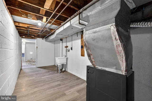 a view of a storage & utility room