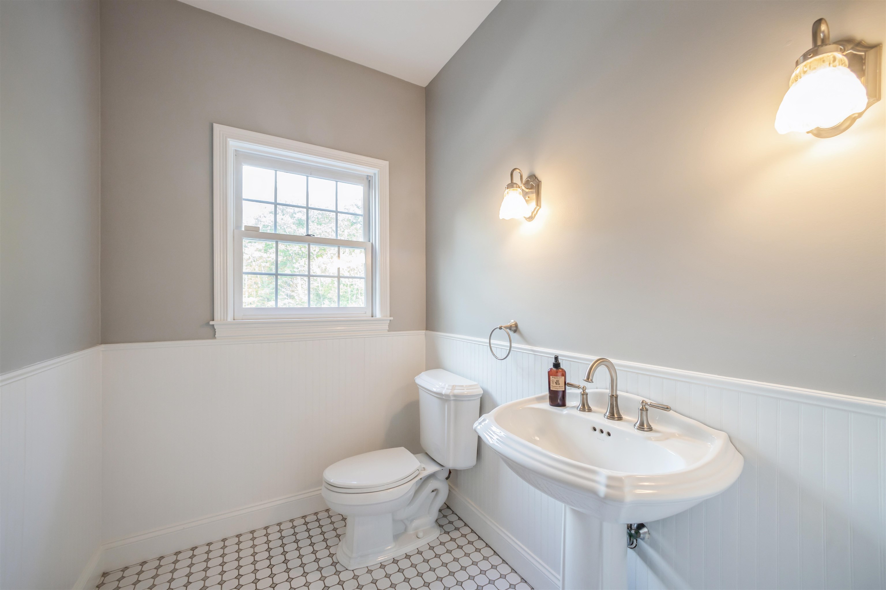 1 O'Neil Way Amherst, NH 03031 - Photo 6 of 38