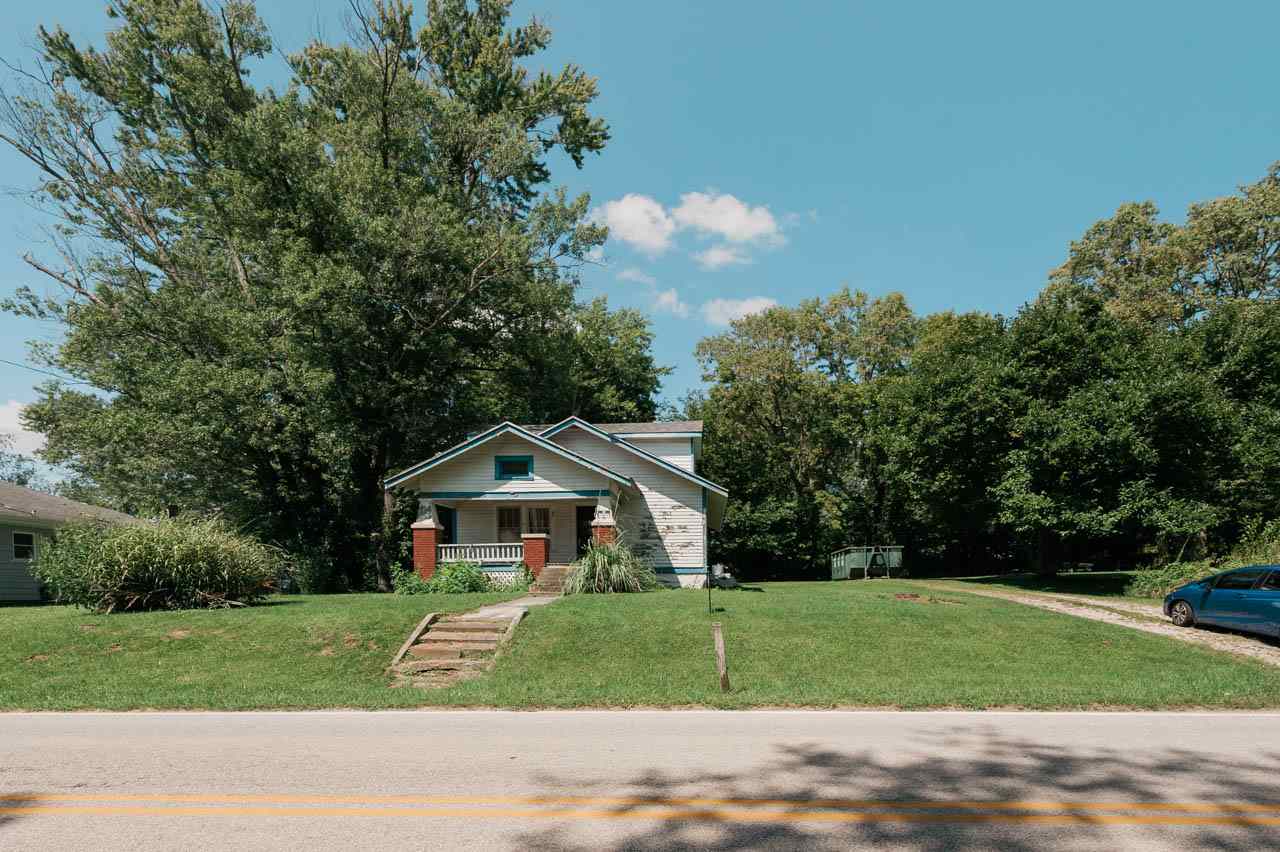 7158 South Strain Ridge Road Bloomington, IN 47401 - Photo 4 of 7