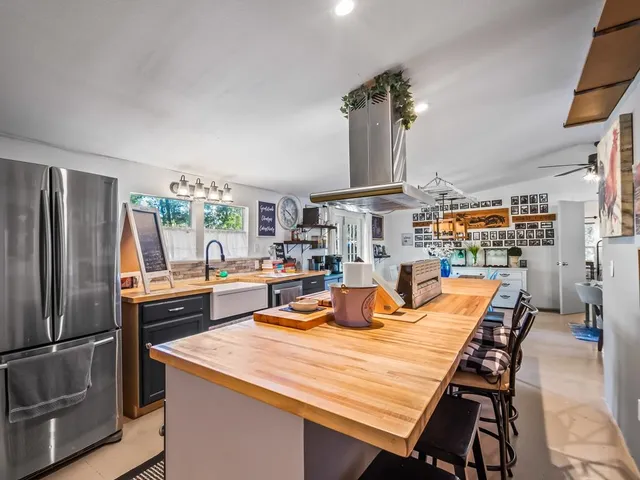 $299,900 | 32 Ward Street, St. Marks, FL 32355