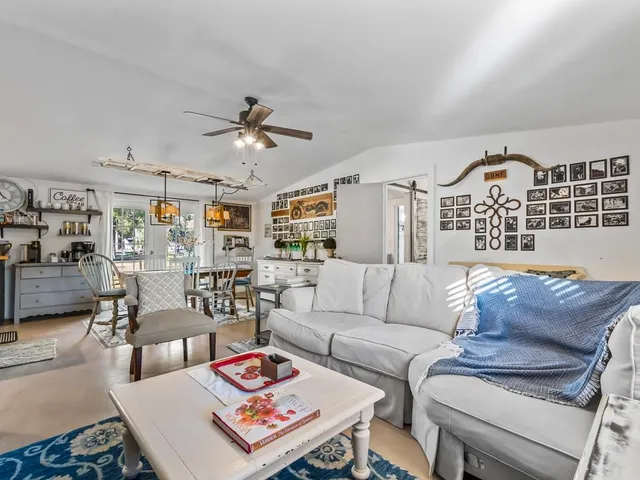 $299,900 | 32 Ward Street, St. Marks, FL 32355