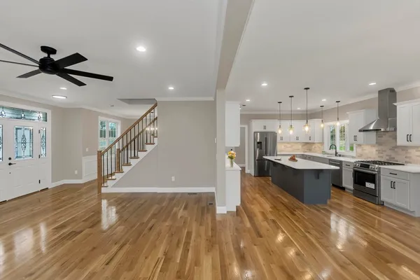 $950,000 | 1 Scarlett Drive, East Longmeadow, MA 01028