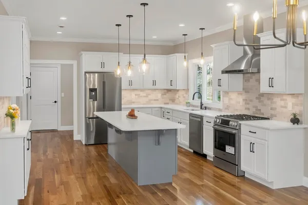 $950,000 | 1 Scarlett Drive, East Longmeadow, MA 01028