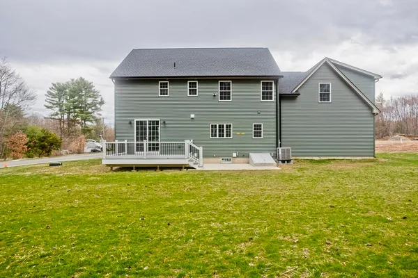 $950,000 | 1 Scarlett Drive, East Longmeadow, MA 01028