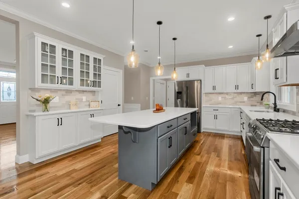 $950,000 | 1 Scarlett Drive, East Longmeadow, MA 01028