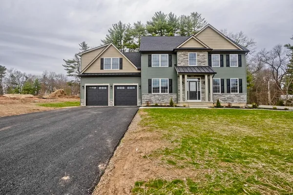 $950,000 | 1 Scarlett Drive, East Longmeadow, MA 01028