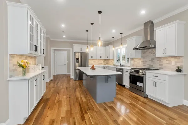 $950,000 | 1 Scarlett Drive, East Longmeadow, MA 01028