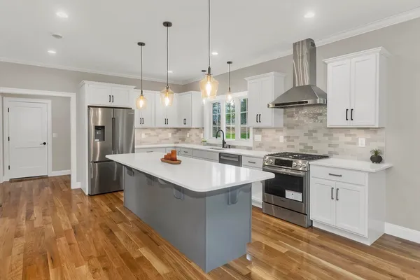 $950,000 | 1 Scarlett Drive, East Longmeadow, MA 01028