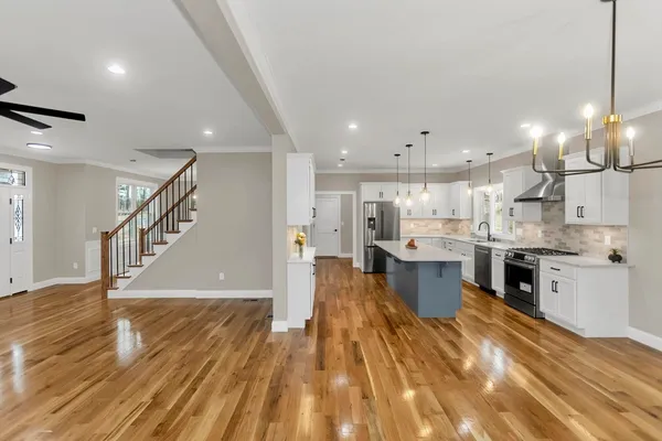 $950,000 | 1 Scarlett Drive, East Longmeadow, MA 01028