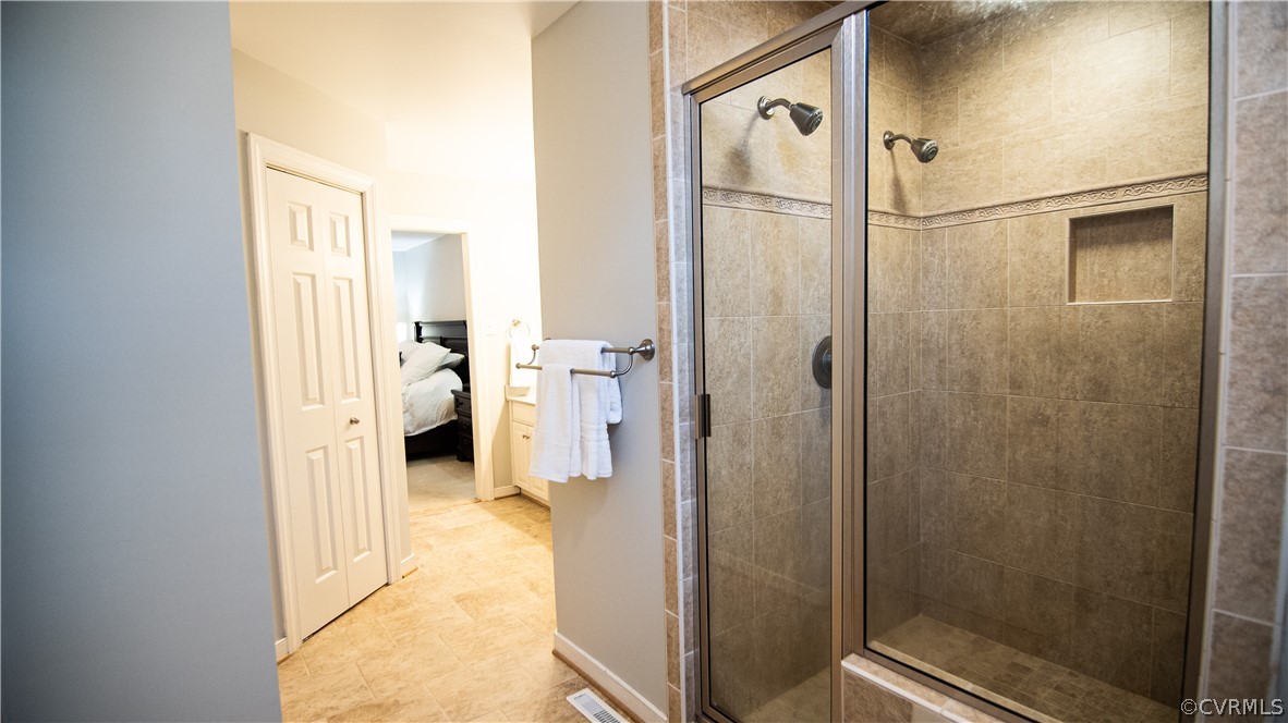 13919 Bayport Landing Road Midlothian, VA 23112 - Photo 20 of 38 Tile Walk in Shower