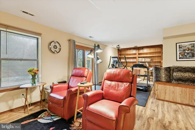 $379,000 | 8550 Trumbauer Drive, Glenside, PA 19038