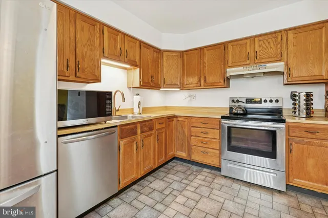 $379,000 | 8550 Trumbauer Drive, Glenside, PA 19038