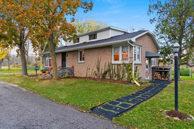 $379,900 | 4132 Bayside Road, Suamico, WI 54173