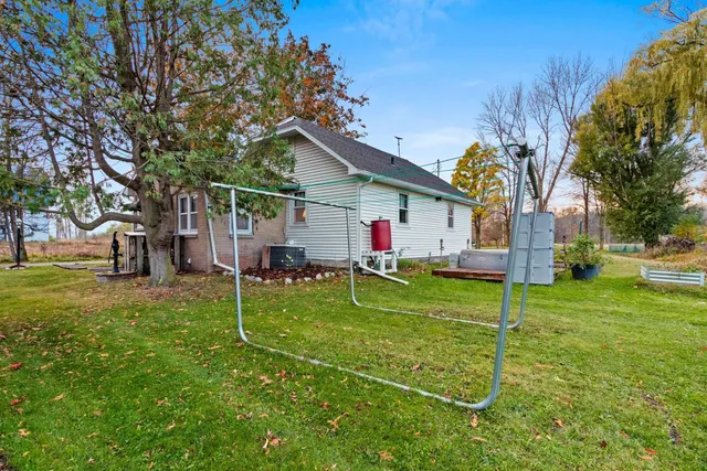 $379,900 | 4132 Bayside Road, Suamico, WI 54173