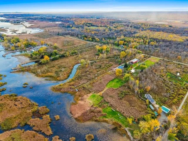 $379,900 | 4132 Bayside Road, Suamico, WI 54173