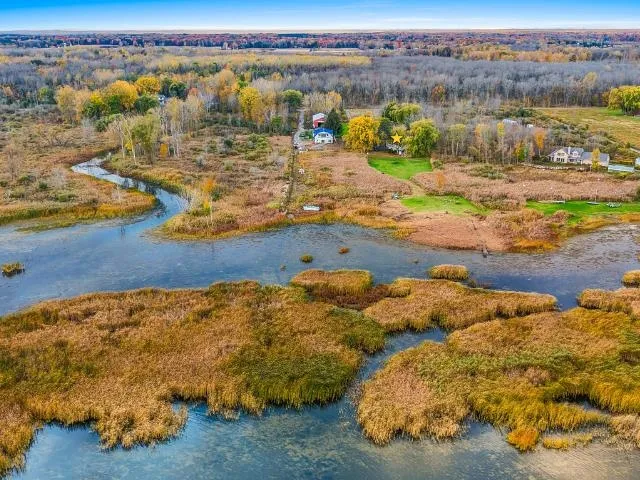 $379,900 | 4132 Bayside Road, Suamico, WI 54173