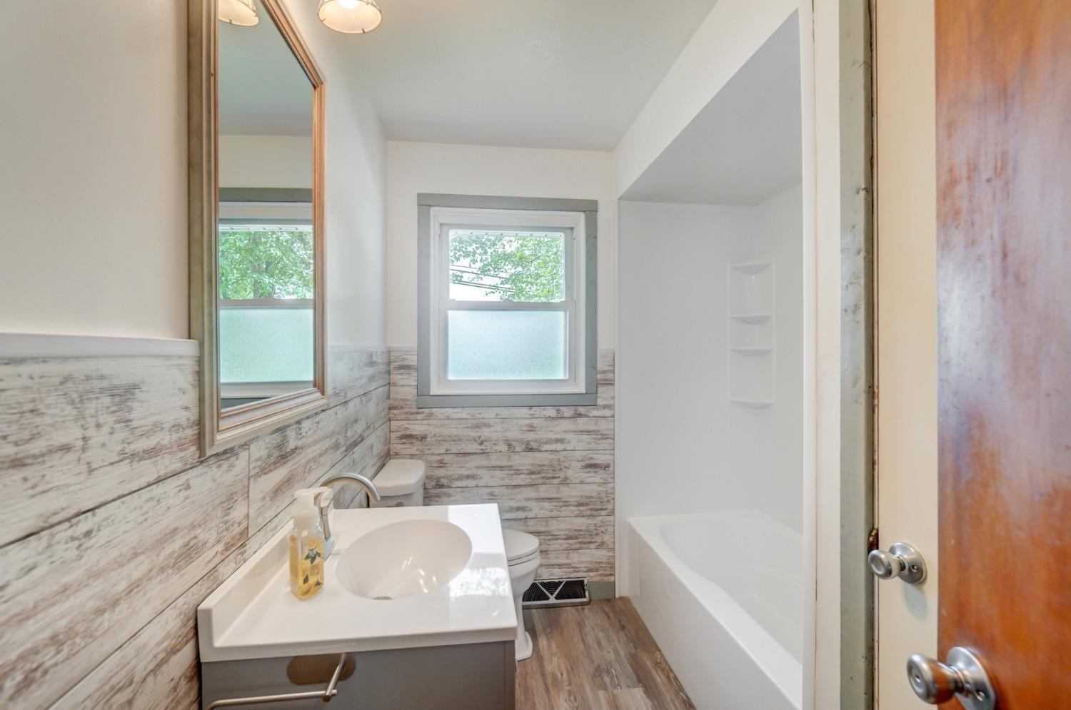 2410 Ross Hanover Road Hamilton, OH 45013 - Photo 8 of 24