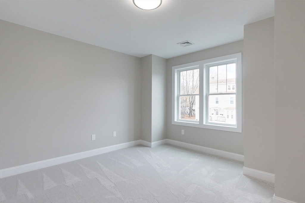 10 Pleasant Street Templeton, MA 01436 - Photo 23 of 41 an empty room with a window