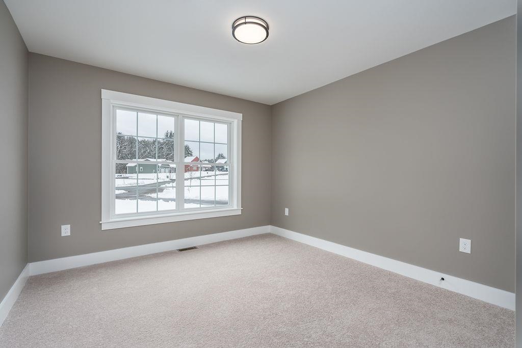 7 Midmark Lane Concord, NH 03301 - Photo 2 of 19