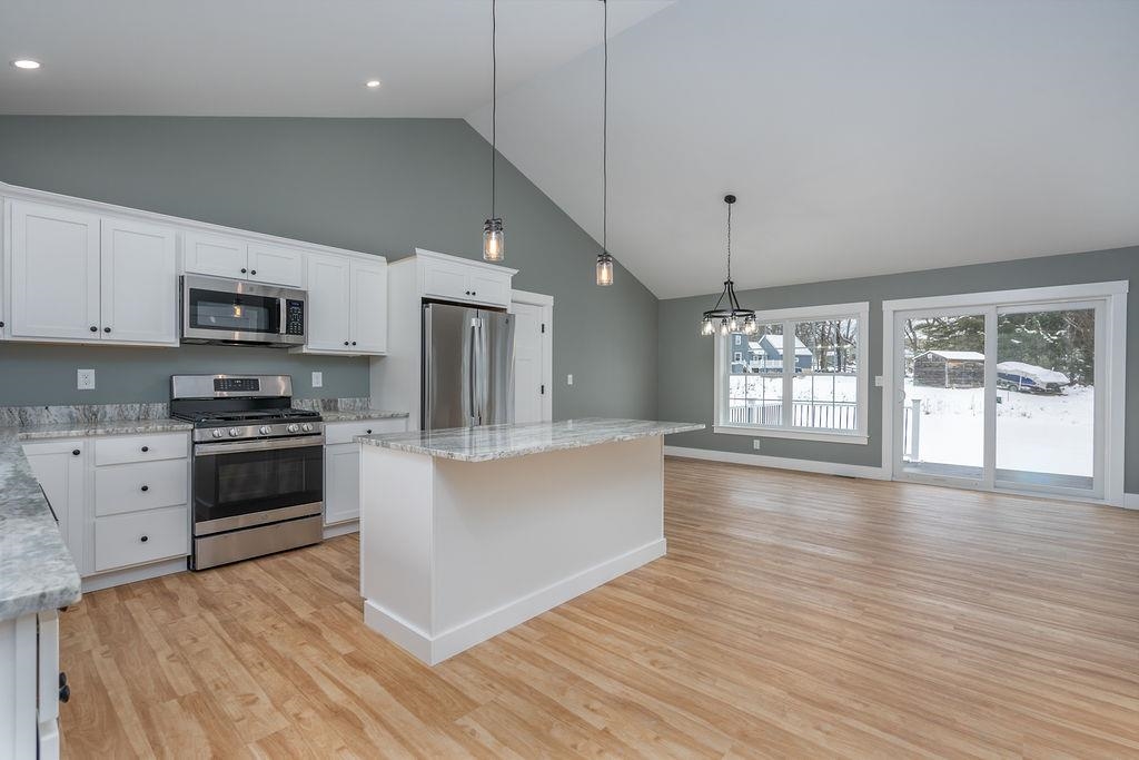 7 Midmark Lane Concord, NH 03301 - Photo 4 of 19