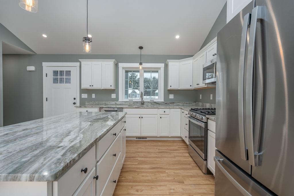 7 Midmark Lane Concord, NH 03301 - Photo 6 of 19