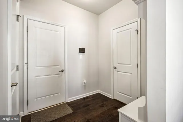 a view of entryway and hall