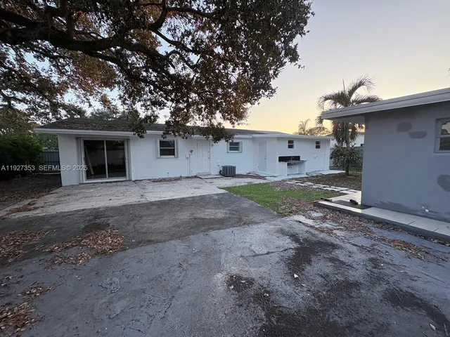 $3,000 | 3821 Northwest 208th Street, Miami Gardens, FL 33055