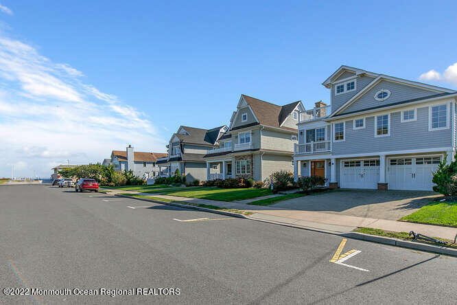 11 Atlantic Avenue Spring Lake, NJ 07762 - Photo 4 of 31 11 Atlantic Ave Spring Lake NJ-small-030