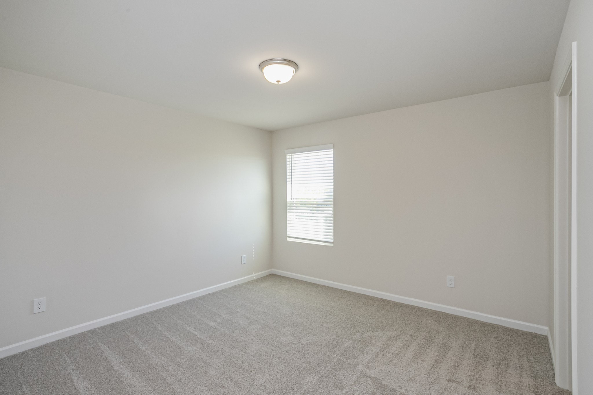 2525 Pleasant Ridge Run Mount Juliet, TN 37122 - Photo 13 of 27 an empty room with a window