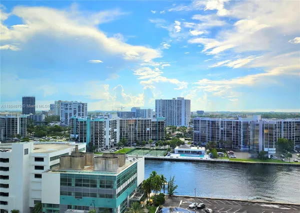 $4,000 | 3505 South Ocean Drive, Unit 1502, Hollywood, FL 33019