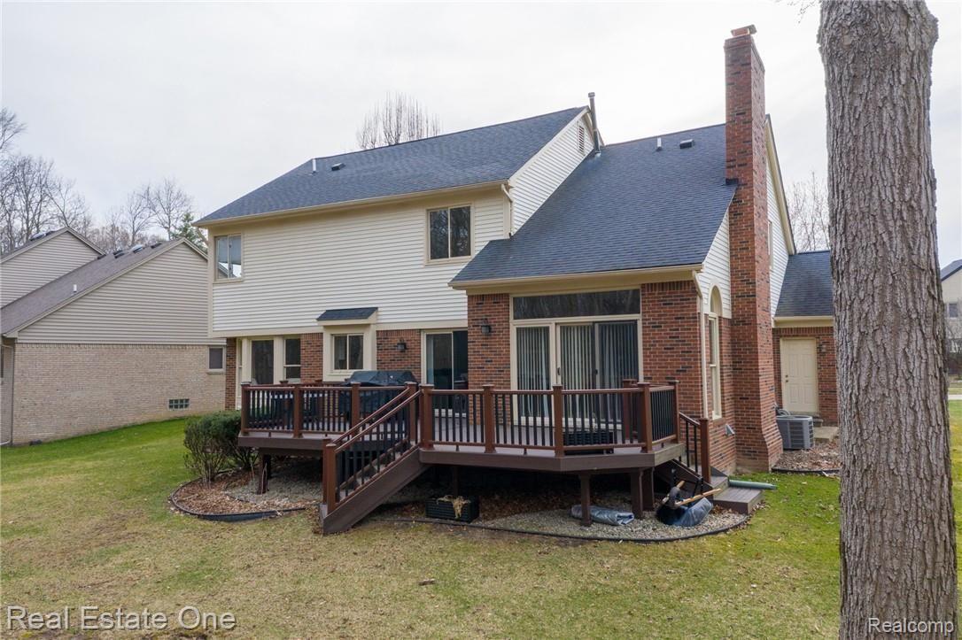 3547 Joshua Drive Rochester, MI 48307 - Photo 3 of 32 DJI_0202.jpg