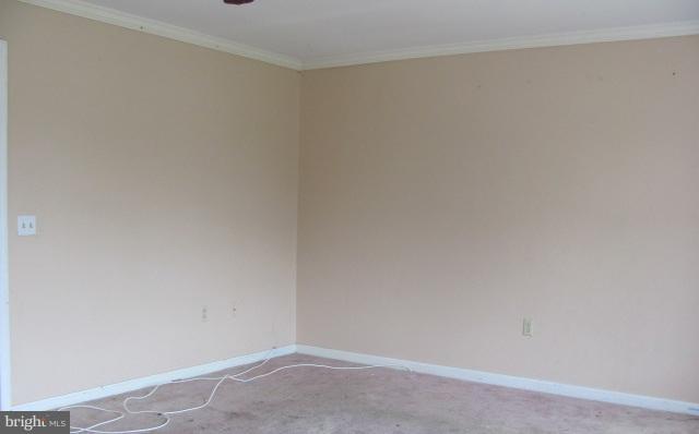 1 8th Street Ridgely, MD 21660 - Photo 2 of 7 Living Room
