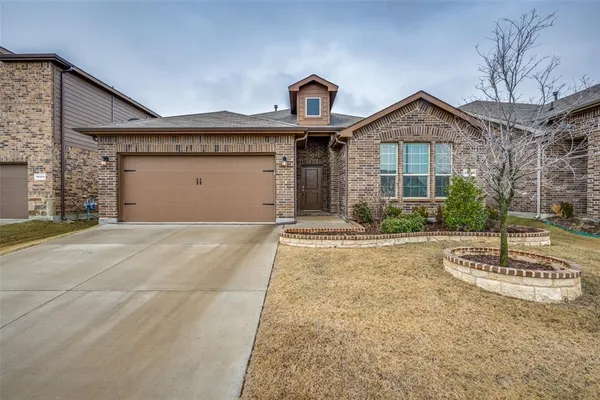 $2,600 | 15933 Bronte Lane, Fort Worth, TX 76247