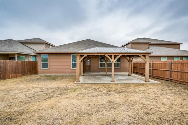 $2,600 | 15933 Bronte Lane, Fort Worth, TX 76247