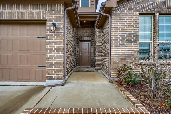 $2,600 | 15933 Bronte Lane, Fort Worth, TX 76247