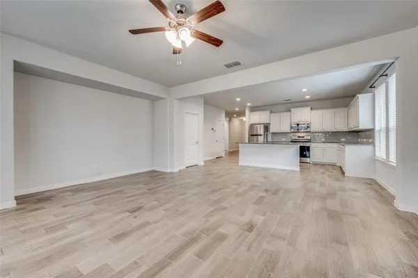 $2,600 | 15933 Bronte Lane, Fort Worth, TX 76247