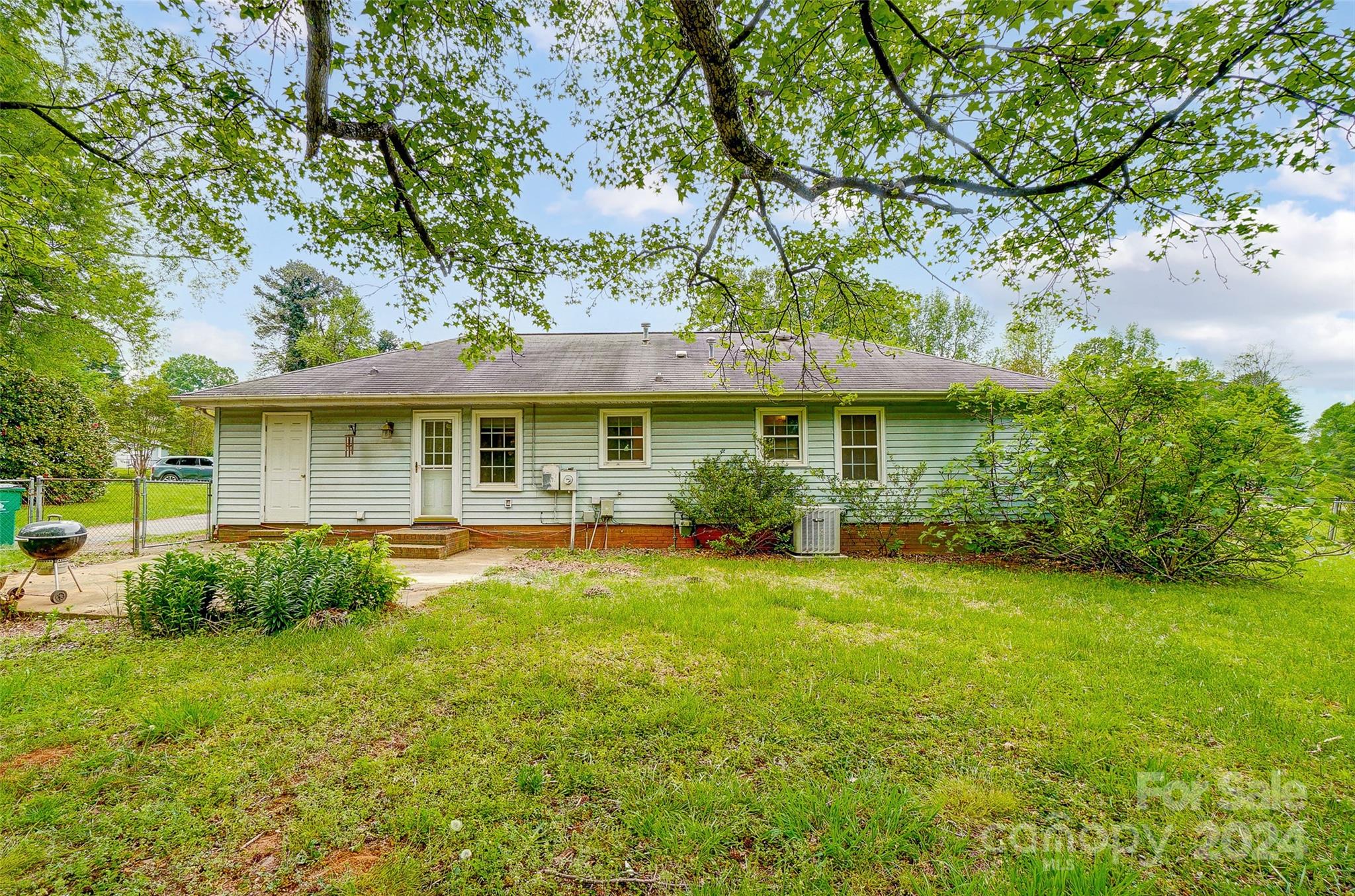 507 Tilden Road Charlotte, NC 28214 - Photo 22 of 25 Gallery Image 22