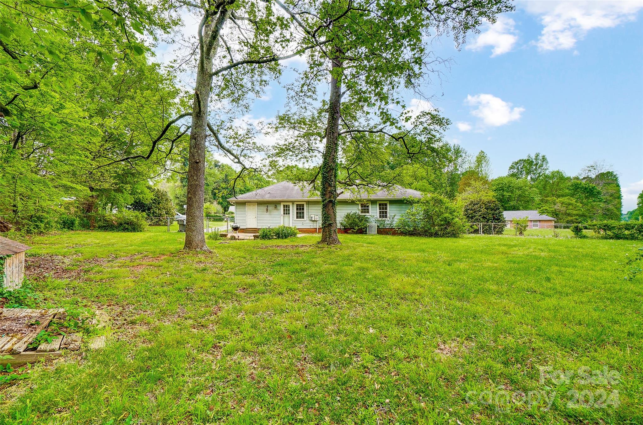 507 Tilden Road Charlotte, NC 28214 - Photo 23 of 25 Gallery Image 23
