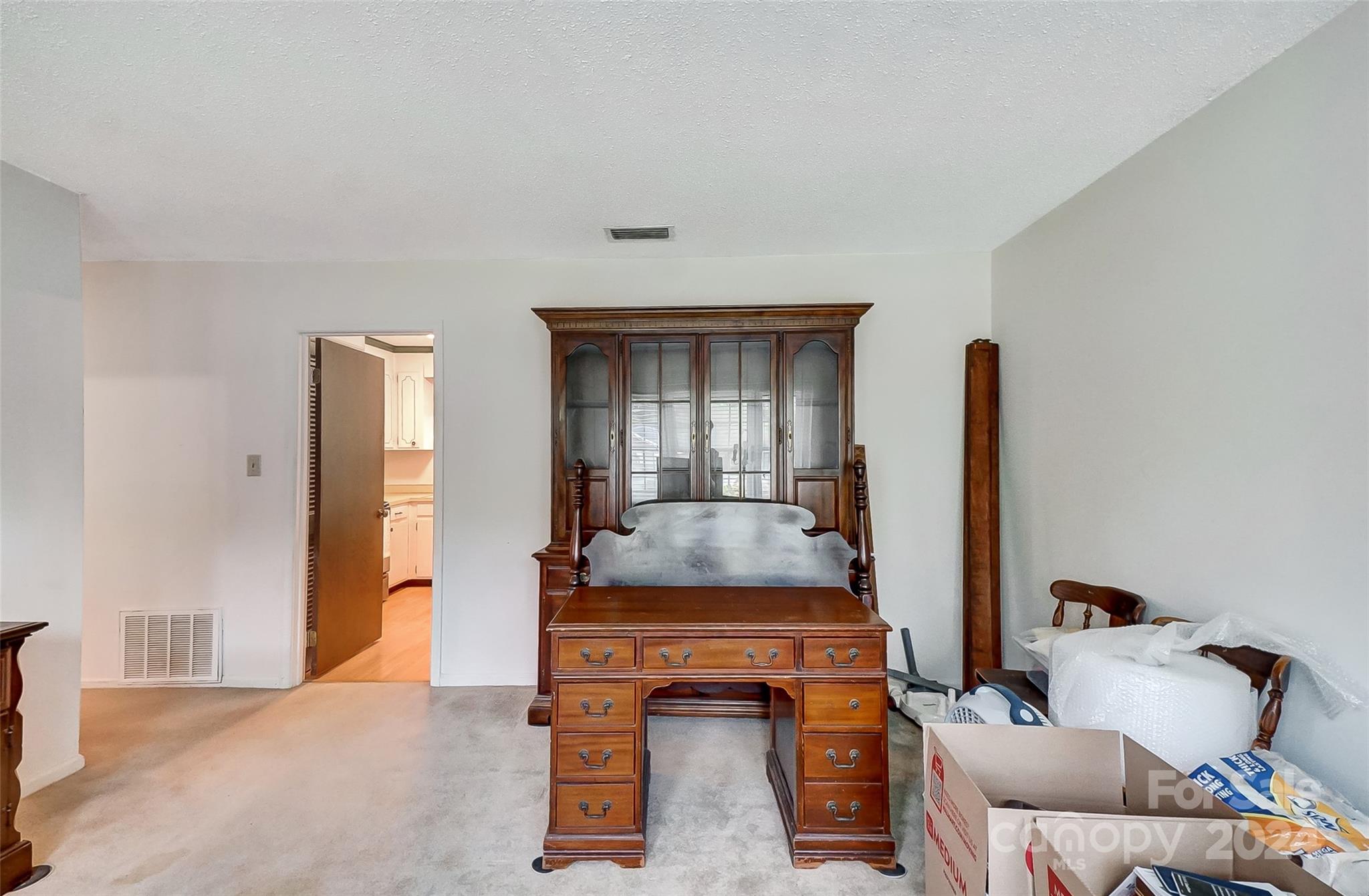 507 Tilden Road Charlotte, NC 28214 - Photo 4 of 25 Gallery Image 4