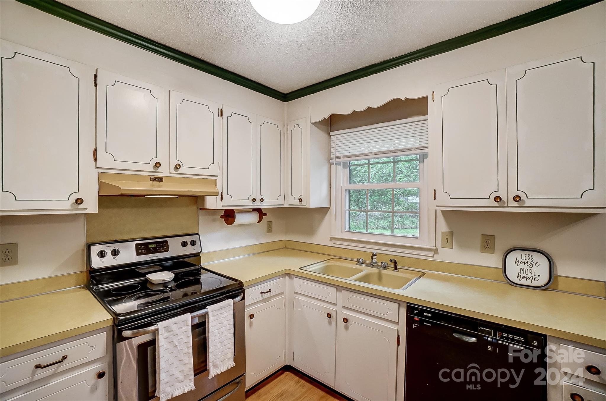 507 Tilden Road Charlotte, NC 28214 - Photo 8 of 25 Gallery Image 8