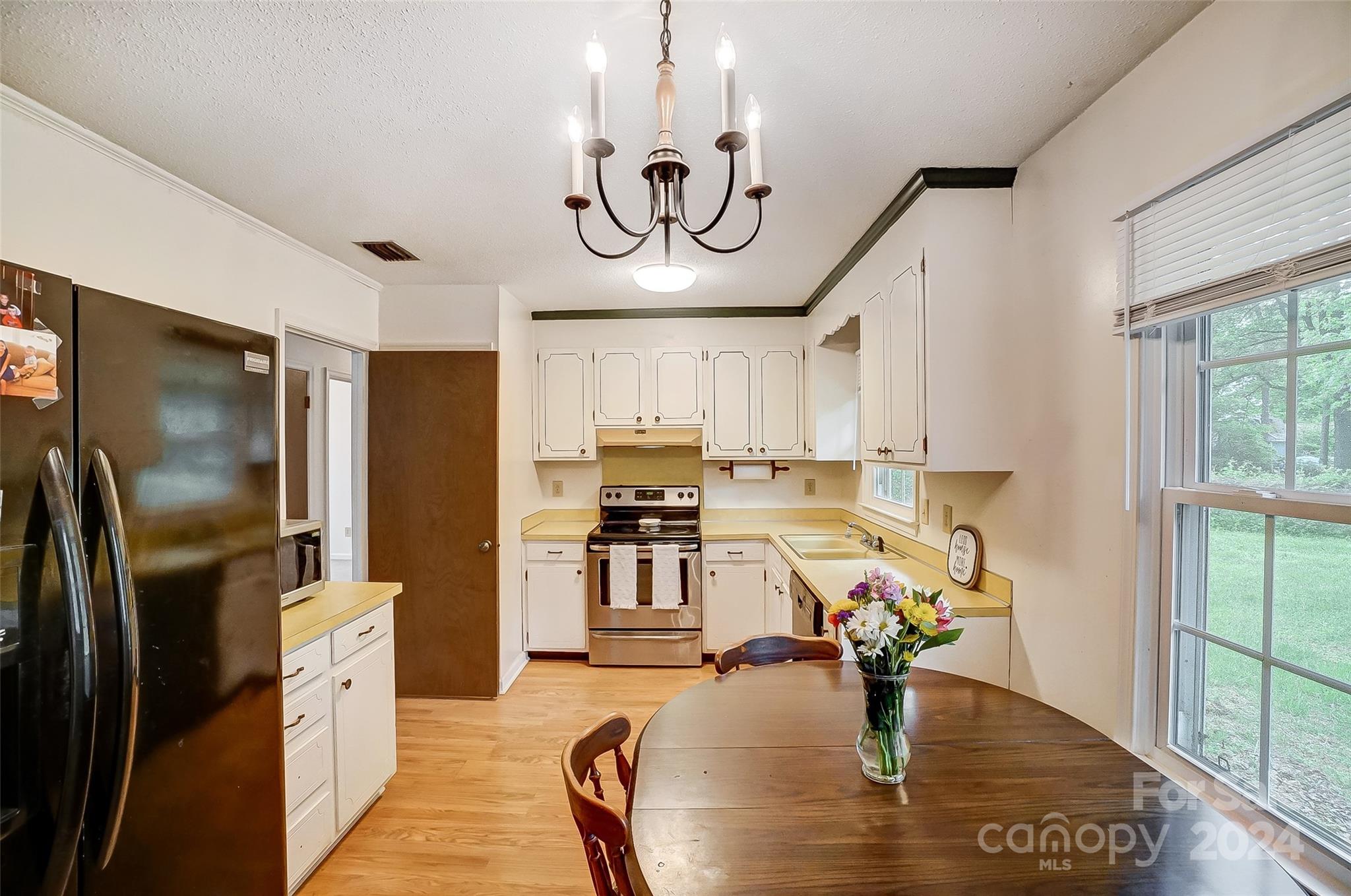 507 Tilden Road Charlotte, NC 28214 - Photo 9 of 25 Gallery Image 9